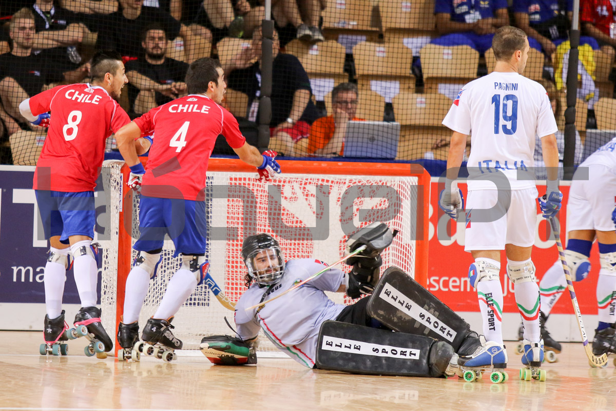 O Chile pediu um golo – a bola entrou mesmo – que não foi validado e defronta agora os portugueses