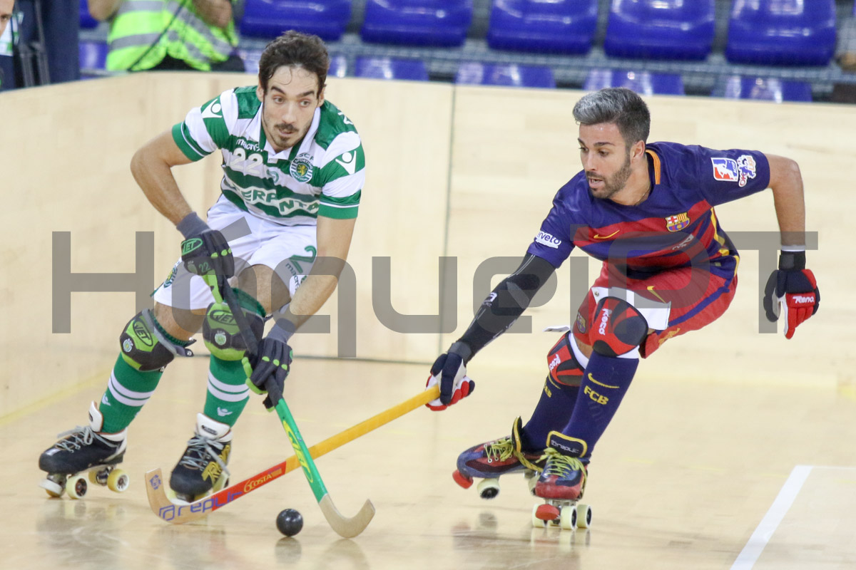 Xavi Costa “rouba” a bola