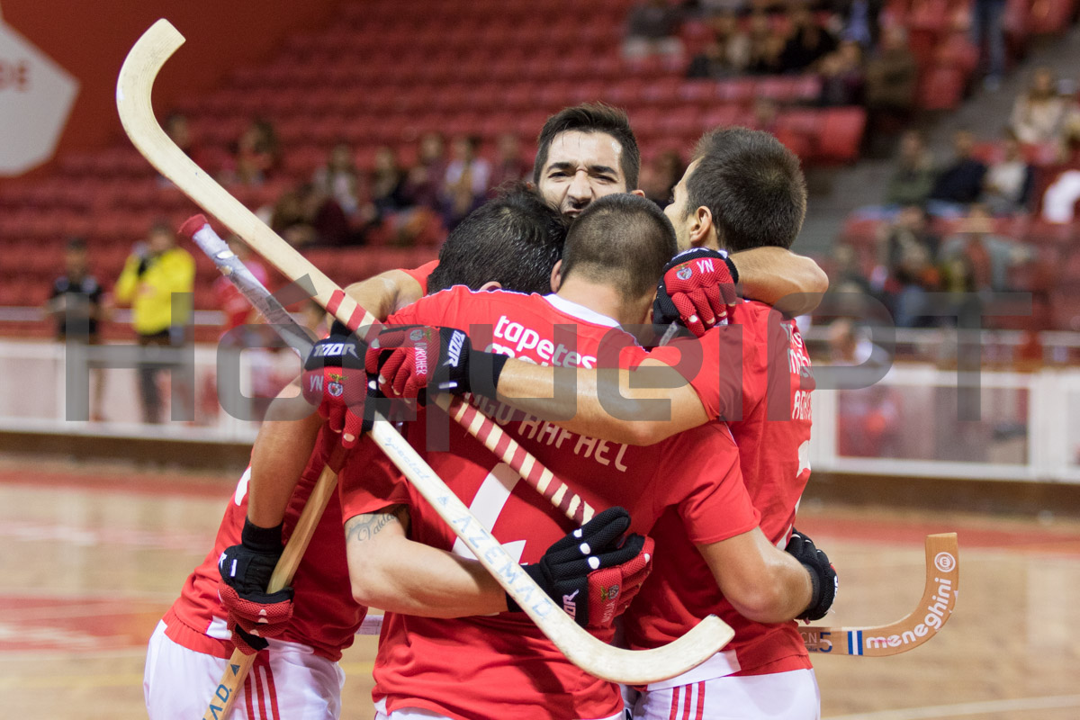 Benfica lidera só com vitórias