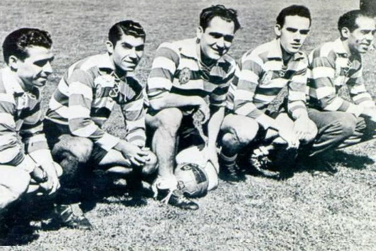 Necas (primeiro da direita) foi o último do quinteto dos Violinos a deixar-nos para reclamar o seu lugar na eternidade; faleceu em 2003, pouco tempo depois de ter dado o pontapé de saída no novo estádio do Sporting Clube de Portugal