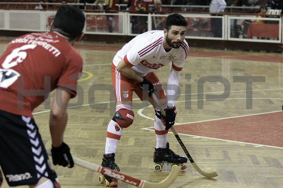 Marc Torra foi titular e assinou um hat-trick