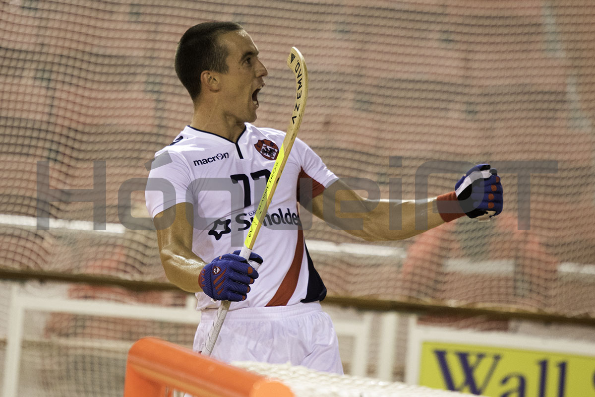 Barreiros fez um hat-trick de grande penalidade (uma na recarga)