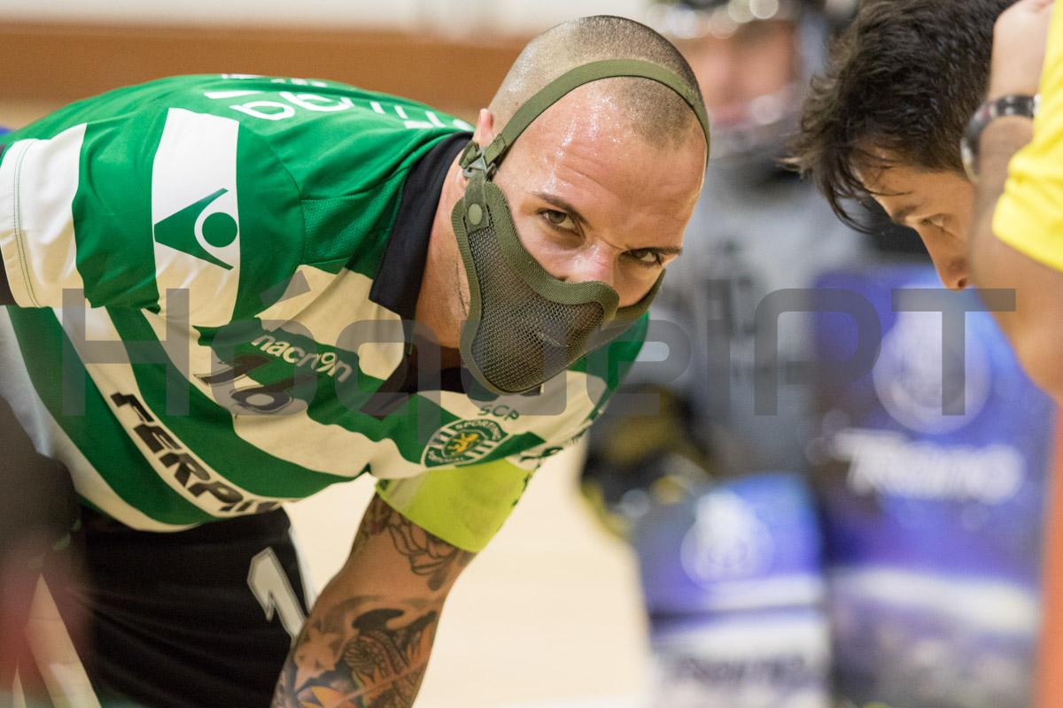 Em dúvida até à hora de jogo, João Pinto jogou com máscara protectora