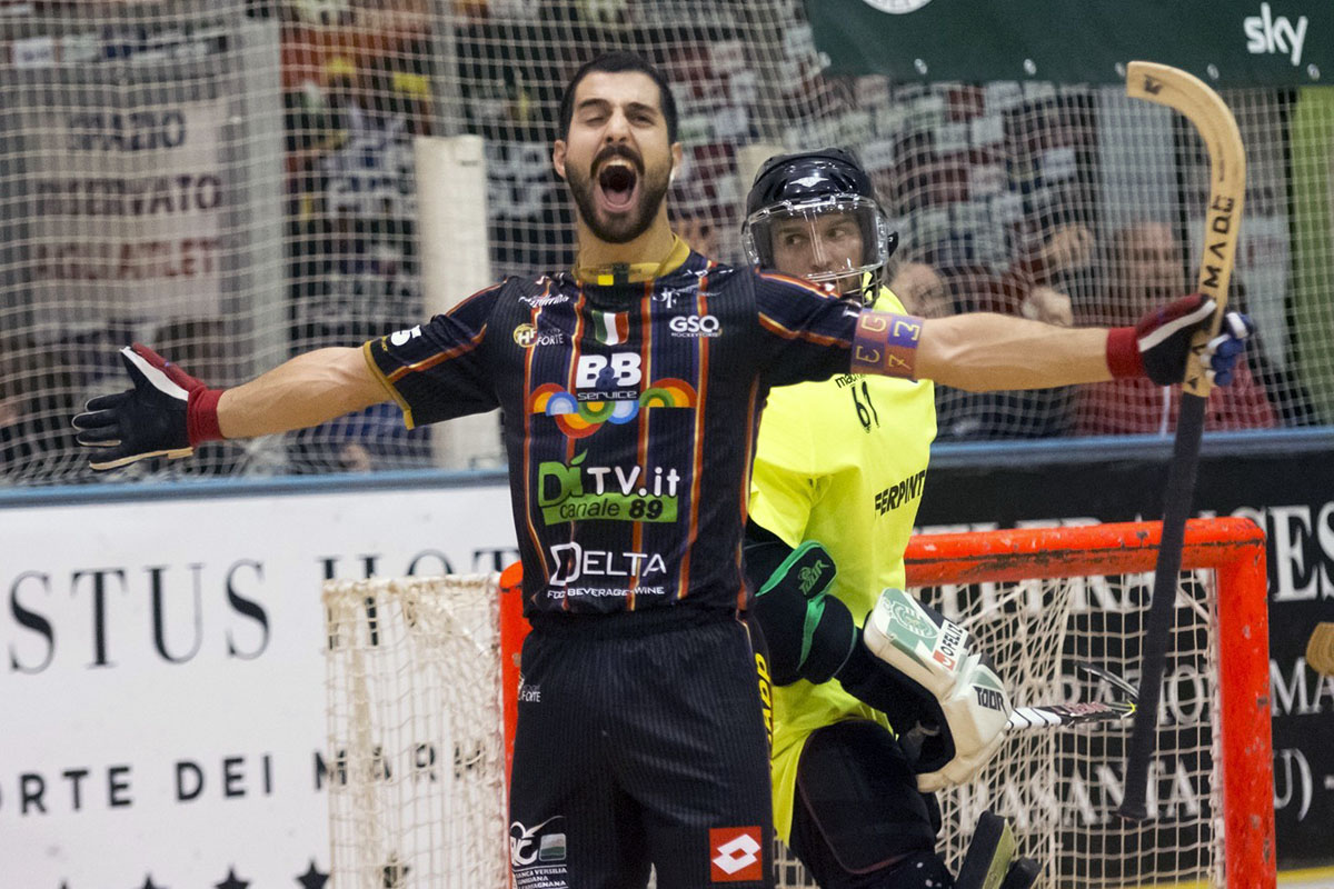 Enric Torner apontou o 3-1 que sentenciou a partida e o afastamento leonino