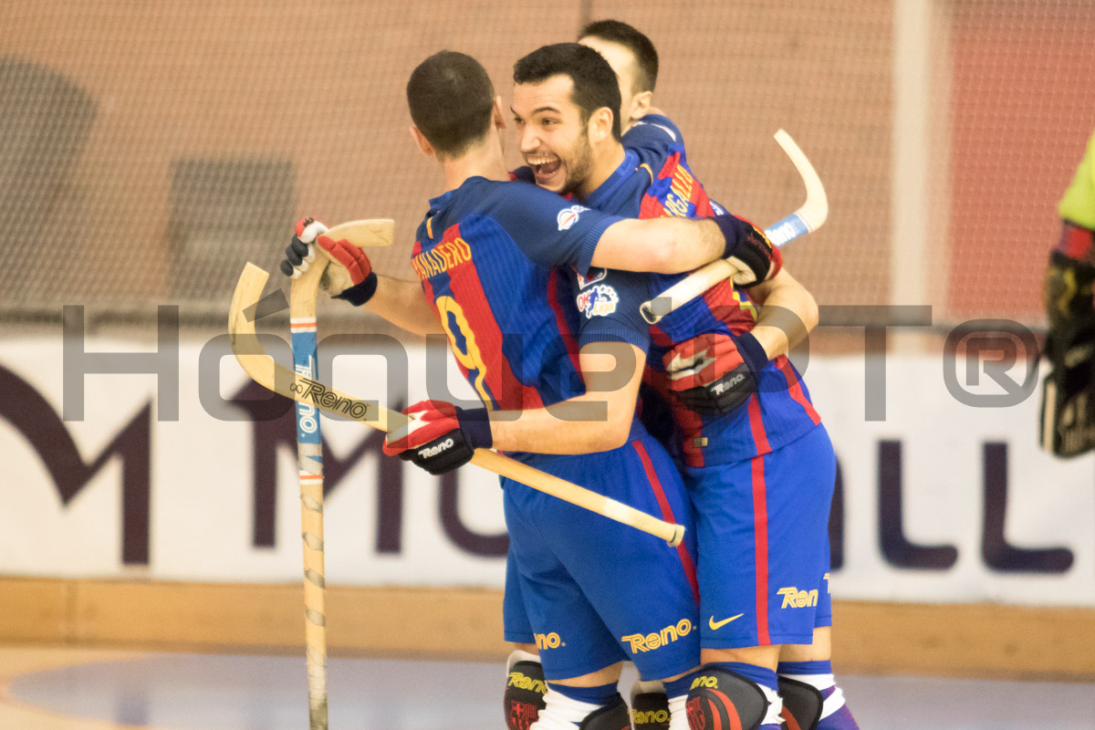 Pau Bargalló, autor de um hat-trick, surpreendeu de meia distância para o 2-3
