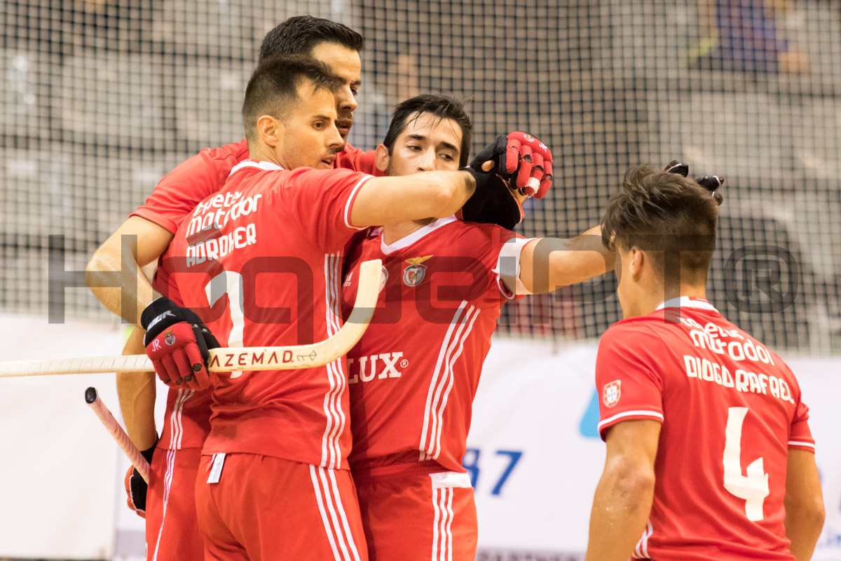 Adroher fez o 4-3...