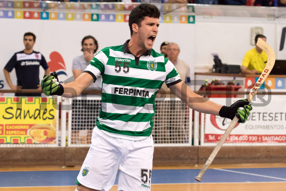 Sergi Miras bisou, entre quatro golos saídos do banco leonino