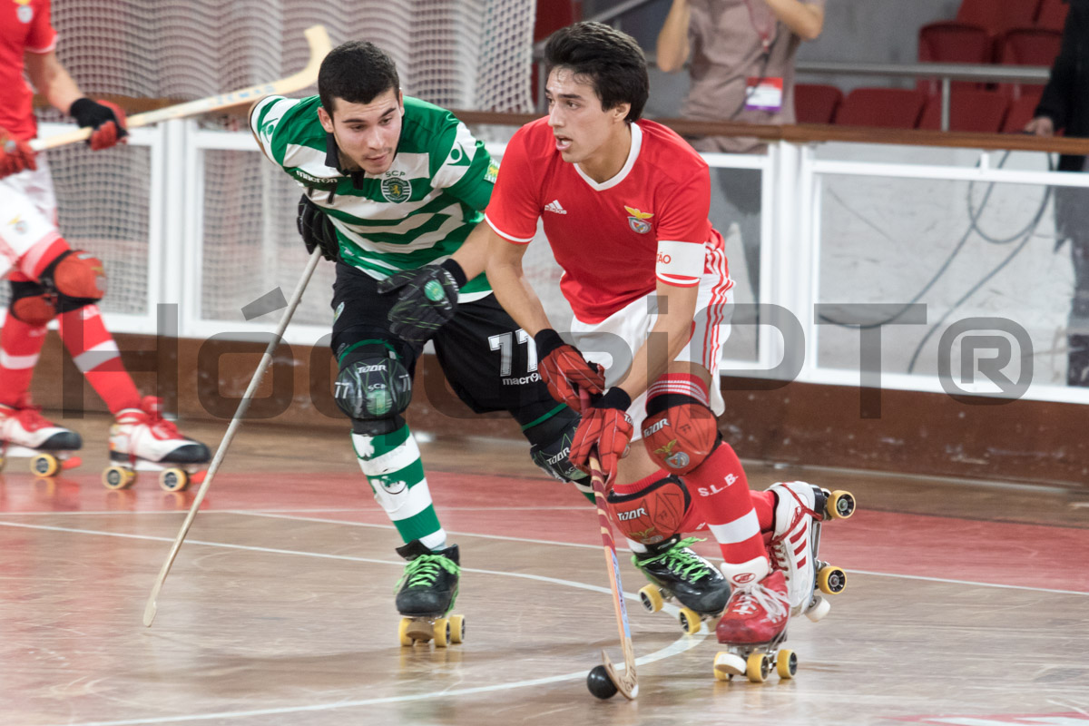 Nos Sub-20, Benfica e Sporting acabaram em igualdade pontual, mas o título foi para a Luz