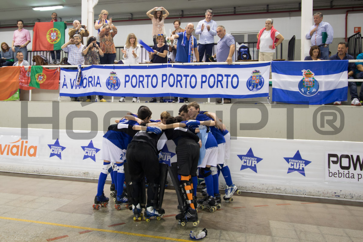 Sub-15 do Porto festejaram no final de Outubro na Eurockey e no final do Nacional, com o bicampeonato