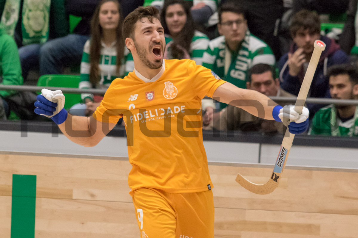 Rafa marcou dois grandes golos no prolongamento... mas o jogo não ficaria por aí