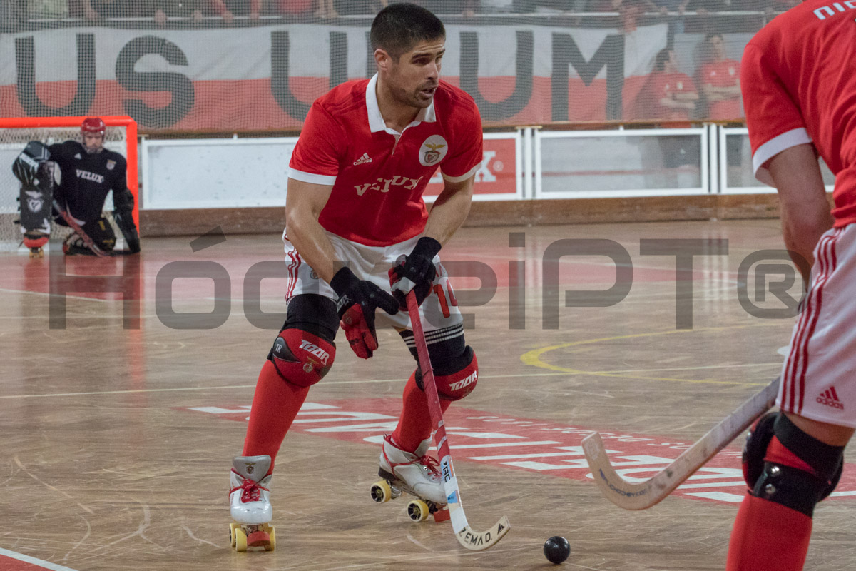 Tiago Rafael entrou bem e assinou o 2-1