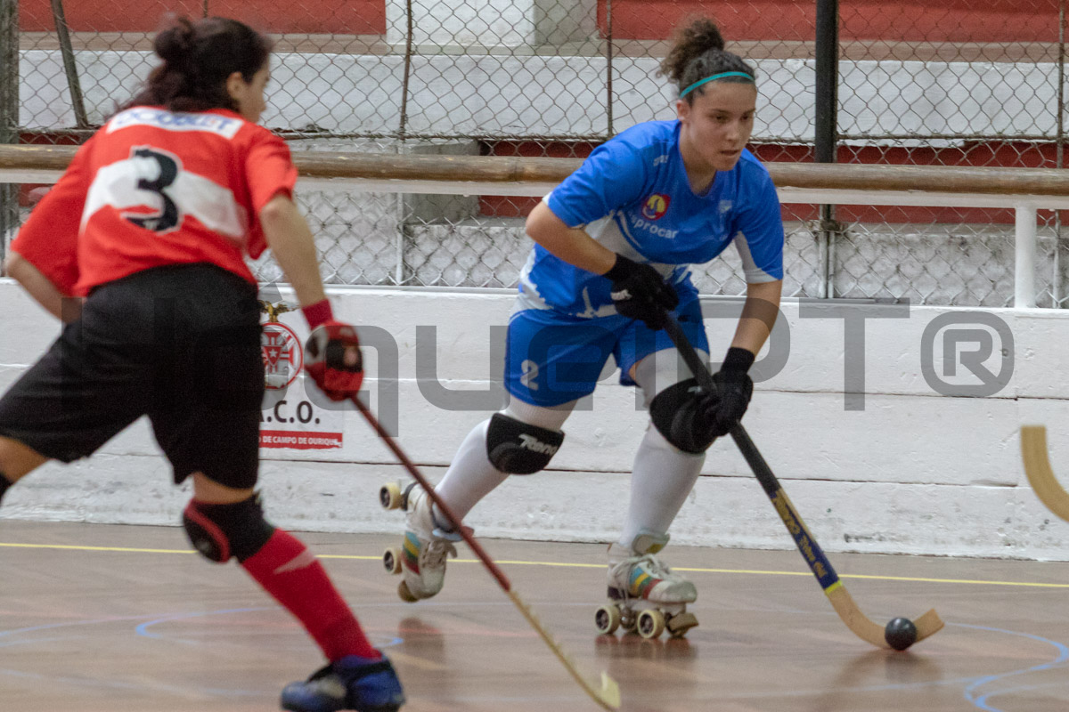 Catarina Costa desequilibrou com um golo no último minuto da primeira parte