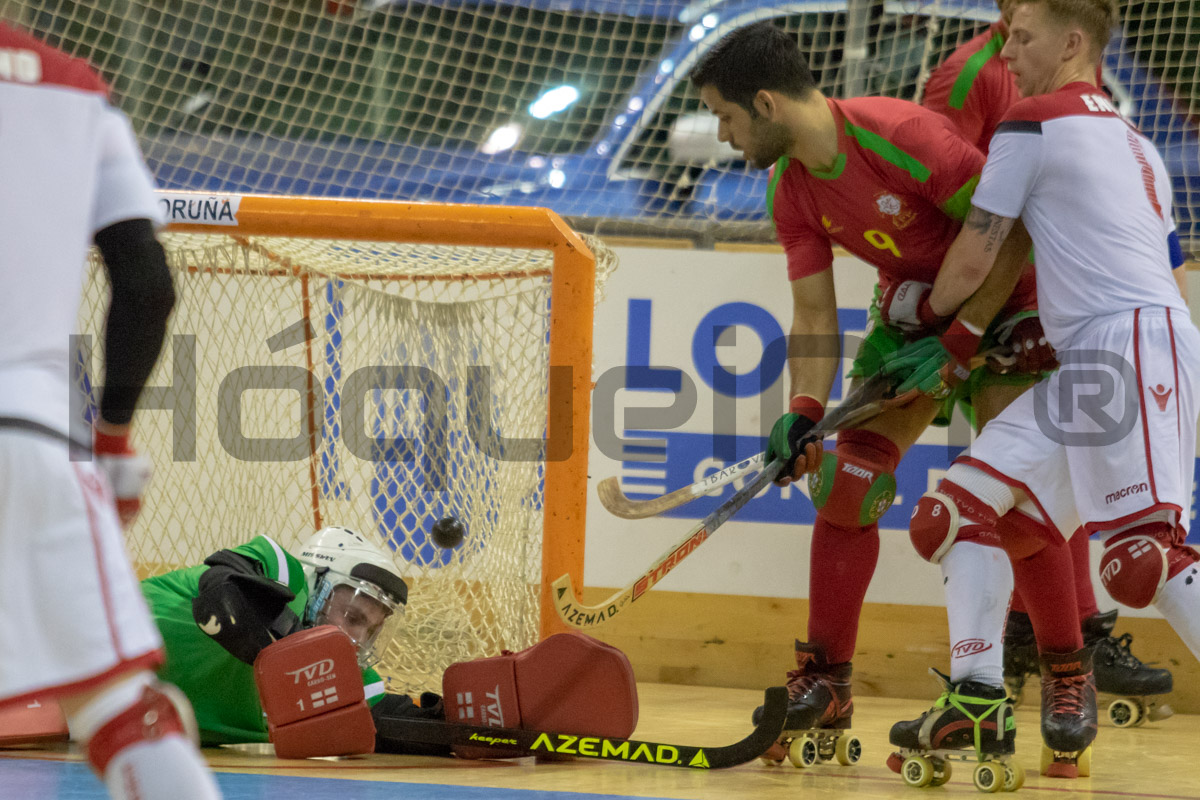 João Rodrigues fez três golos na recta final da partida, e soma já 21 neste Europeu