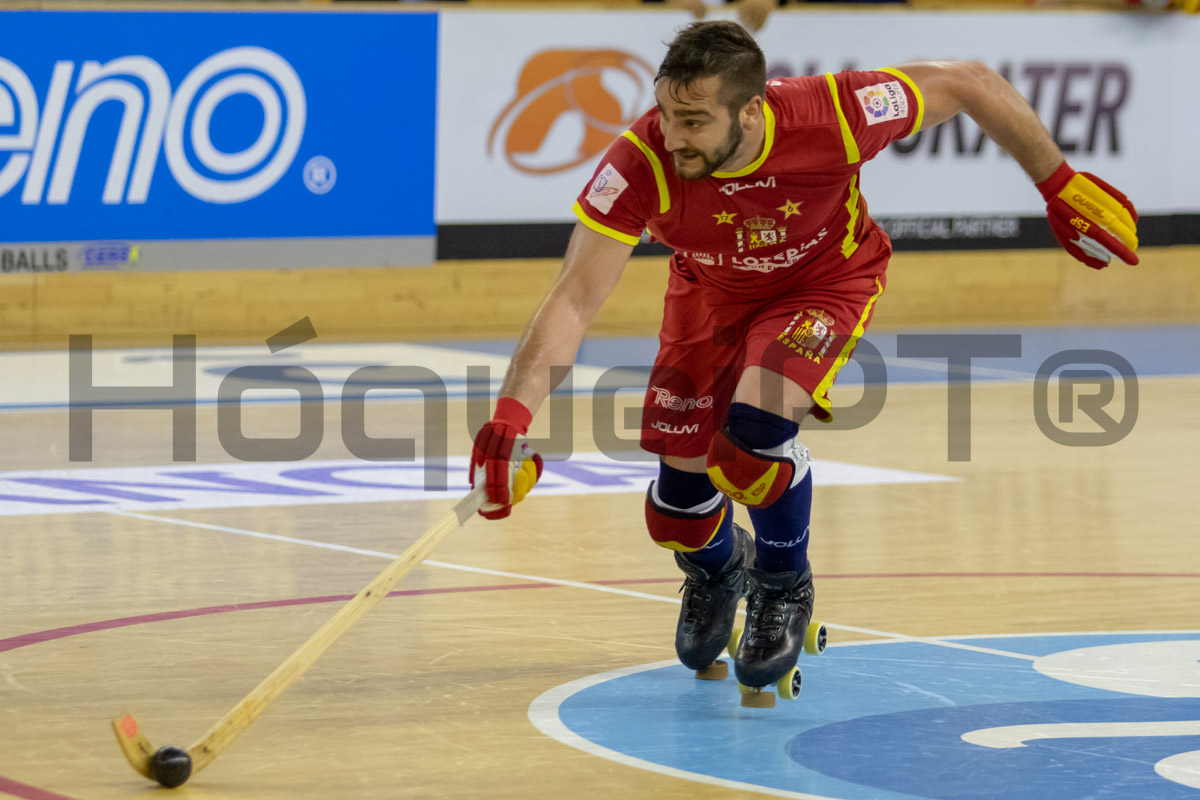 Edu Lamas, com dois golos que deram vantagem aos espanhóis, foi determinante