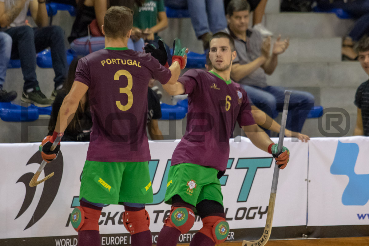 Gonçalo Neto, a jogar na sua terra natal, bisou neste derradeiro jogo