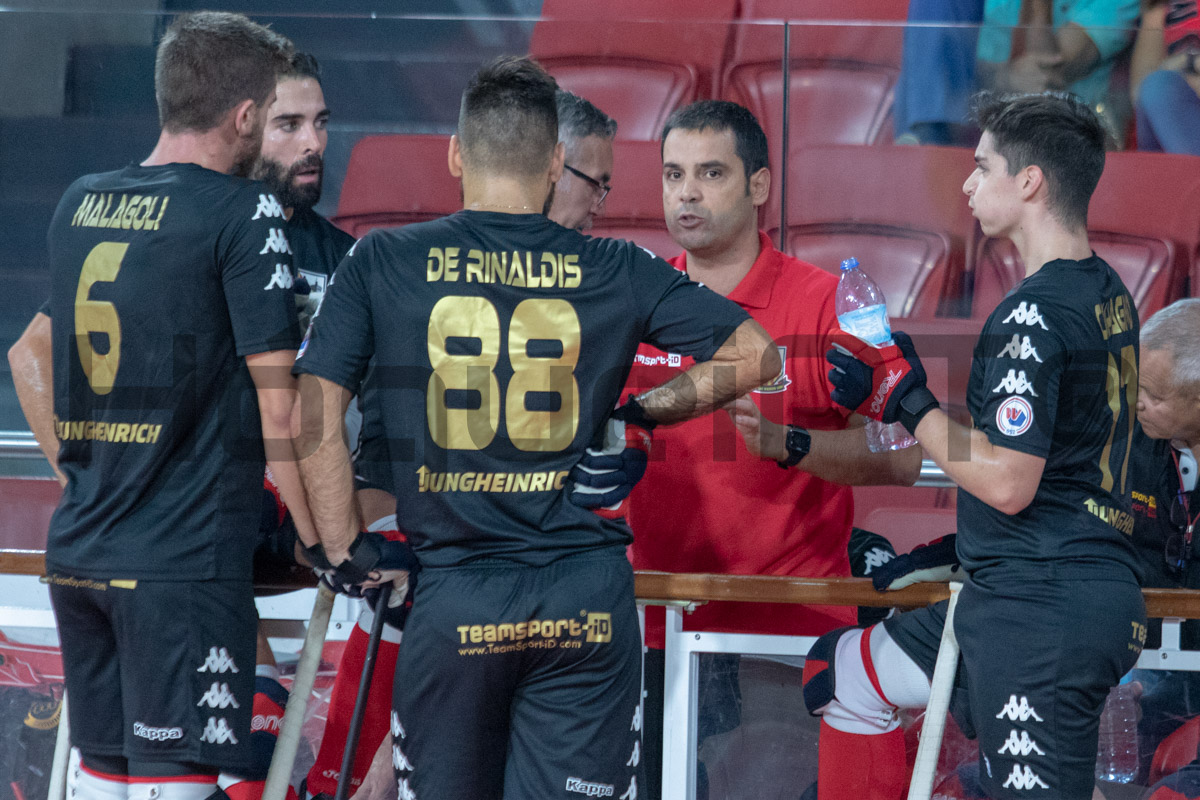 Nuno Resende sofreu baixas importantes, mas trabalho para o ‘tri’