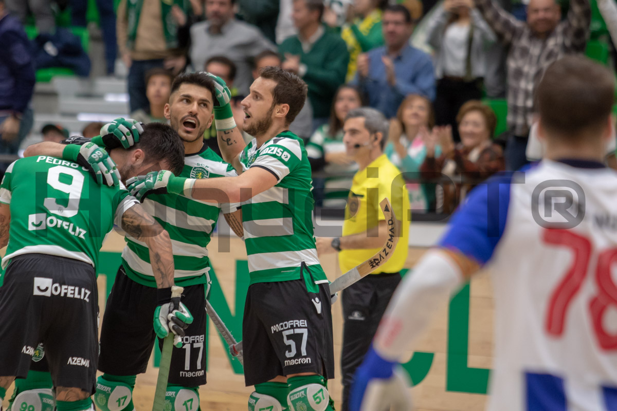 Sporting sai líder dos confrontos com os outros candidatos, mas beneficiando da perda de pontos do Benfica noutras pistas