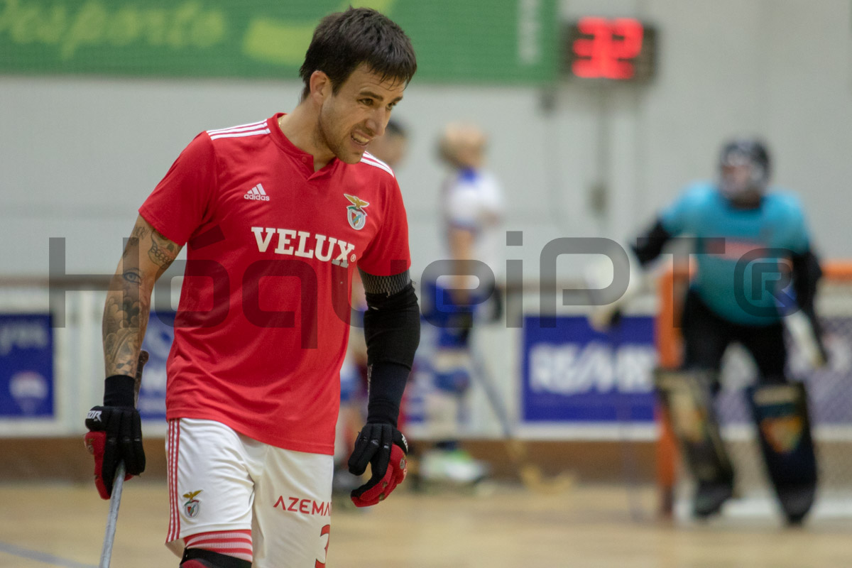 Num jogo de permanente “vai e vem”, Albert Casanovas foi um dos muitos jogadores que – de um e outro lado - terminaria exausto