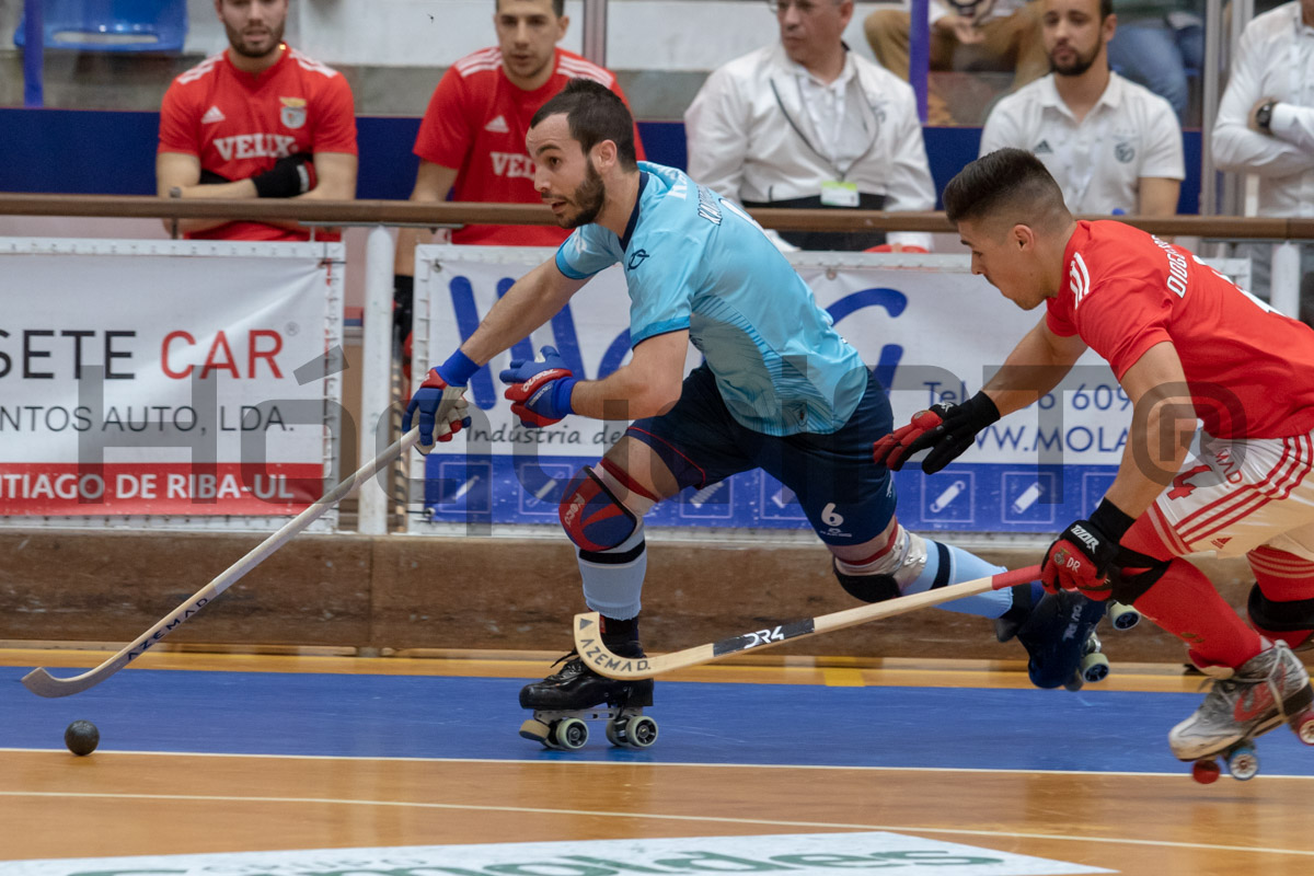 Impressionante em disponibilidade física, a defender e a atacar, Xavi Barroso fez o segundo da Oliveirense
