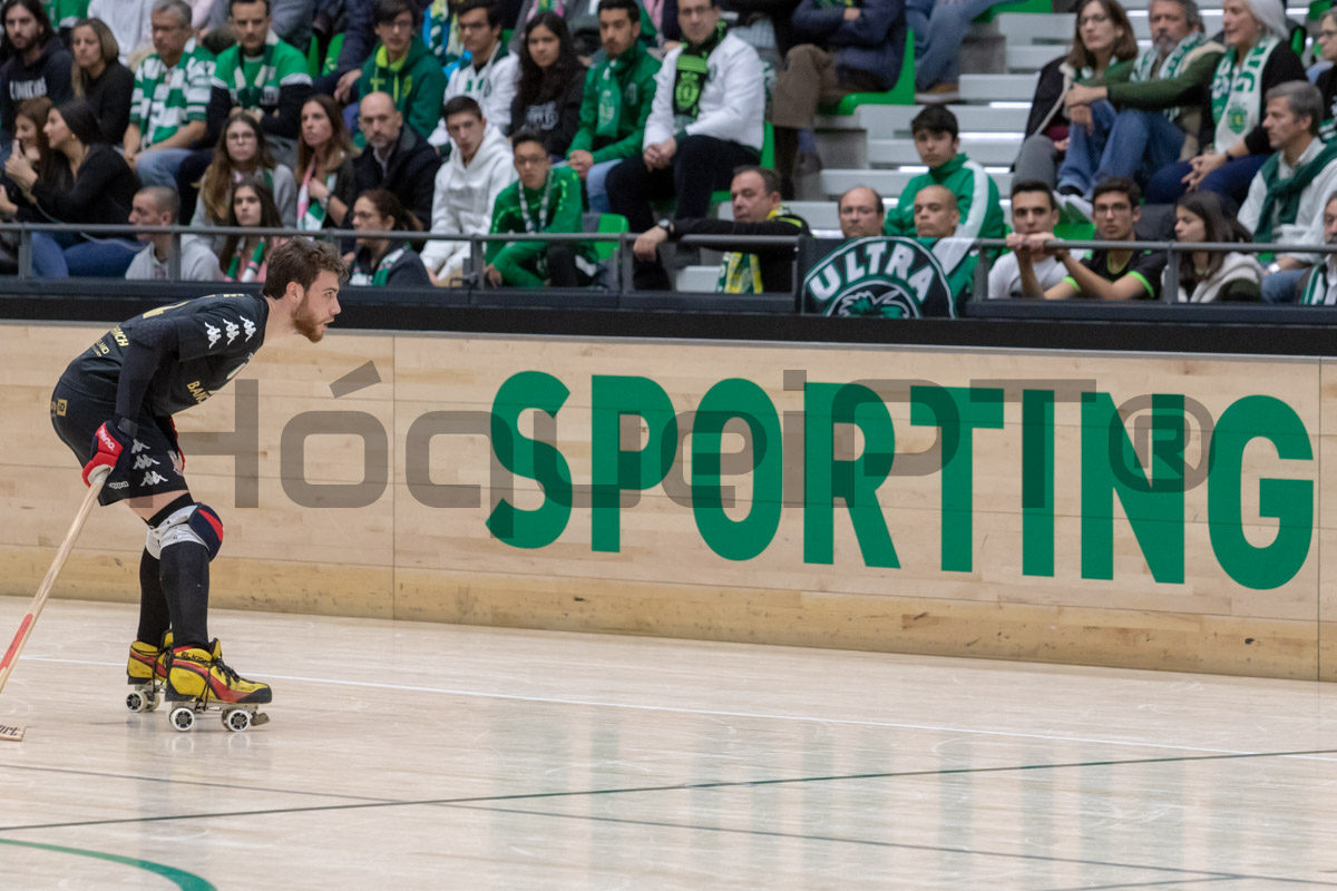 Alessandro Verona, que reforçará o Sporting, chorou na conferência de imprensa de despedida do Lodi