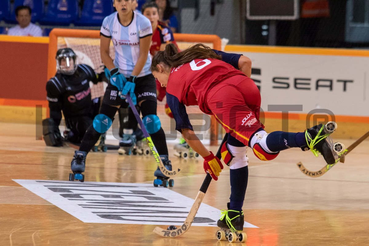 Piquero remata para o 3-5, primeira vantagem de dois golos na final, que depois a Espanha saberia gerir