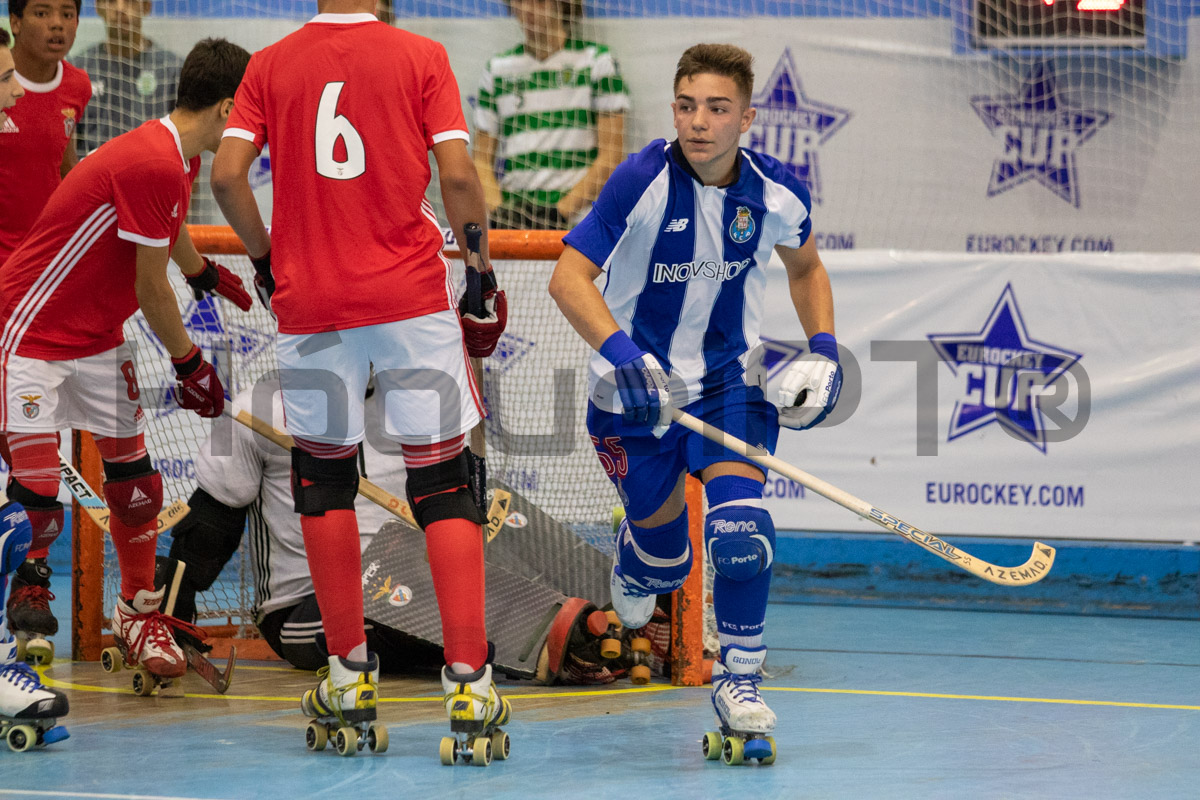 Miguel Henriques marcou os dois golos dos dragões
