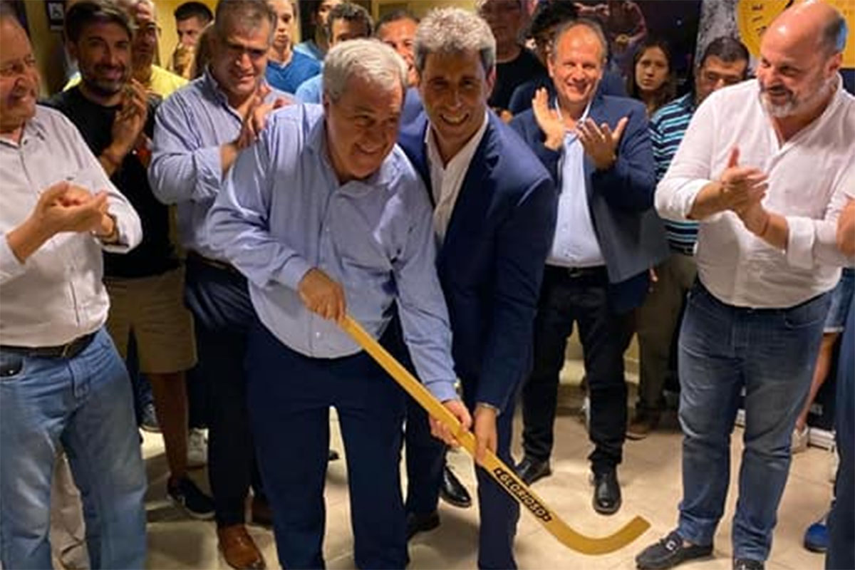 Anúncio teve stick de Carlos López nas mãos de Jorge Amor Ameal e Sergio Uñac