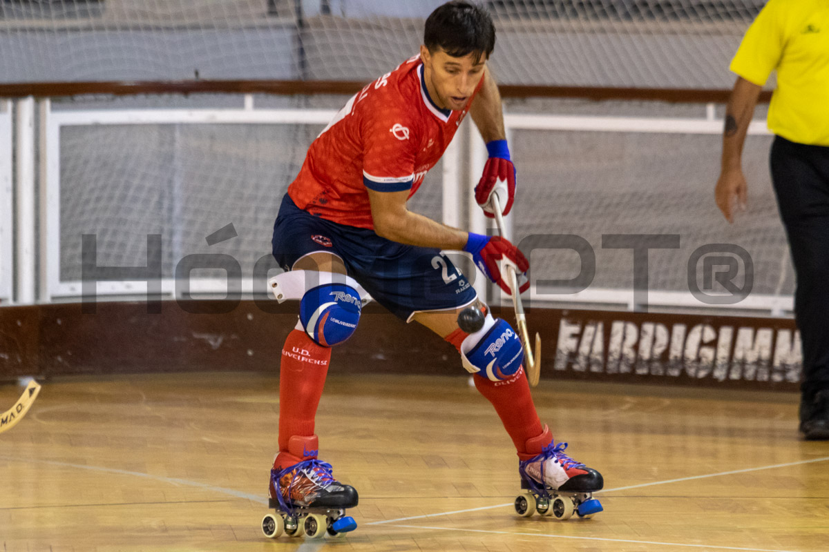 Lucas Martínez assinou um hat-trick no regresso da Oliveirense aos triunfos