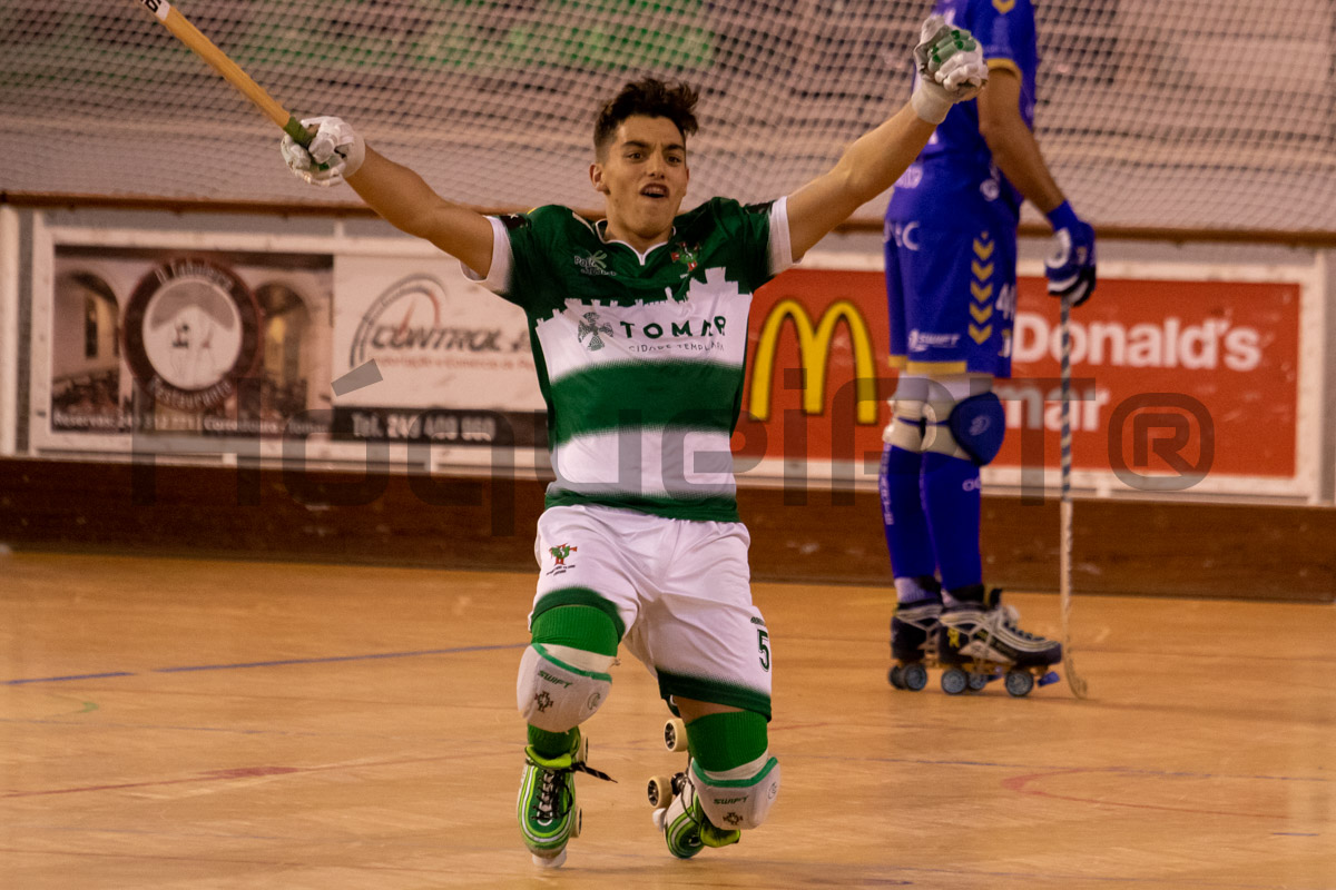 Apesar dos seus 17 anos, Lucas Honório marcou nas três competições em que o Tomar participou.
