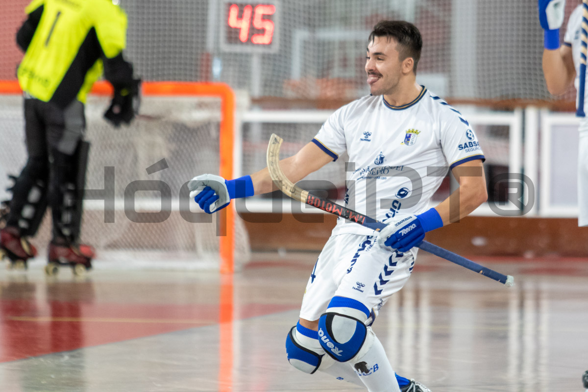 Alvarinho assinou um hat-trick que acabaria por ser inglório.