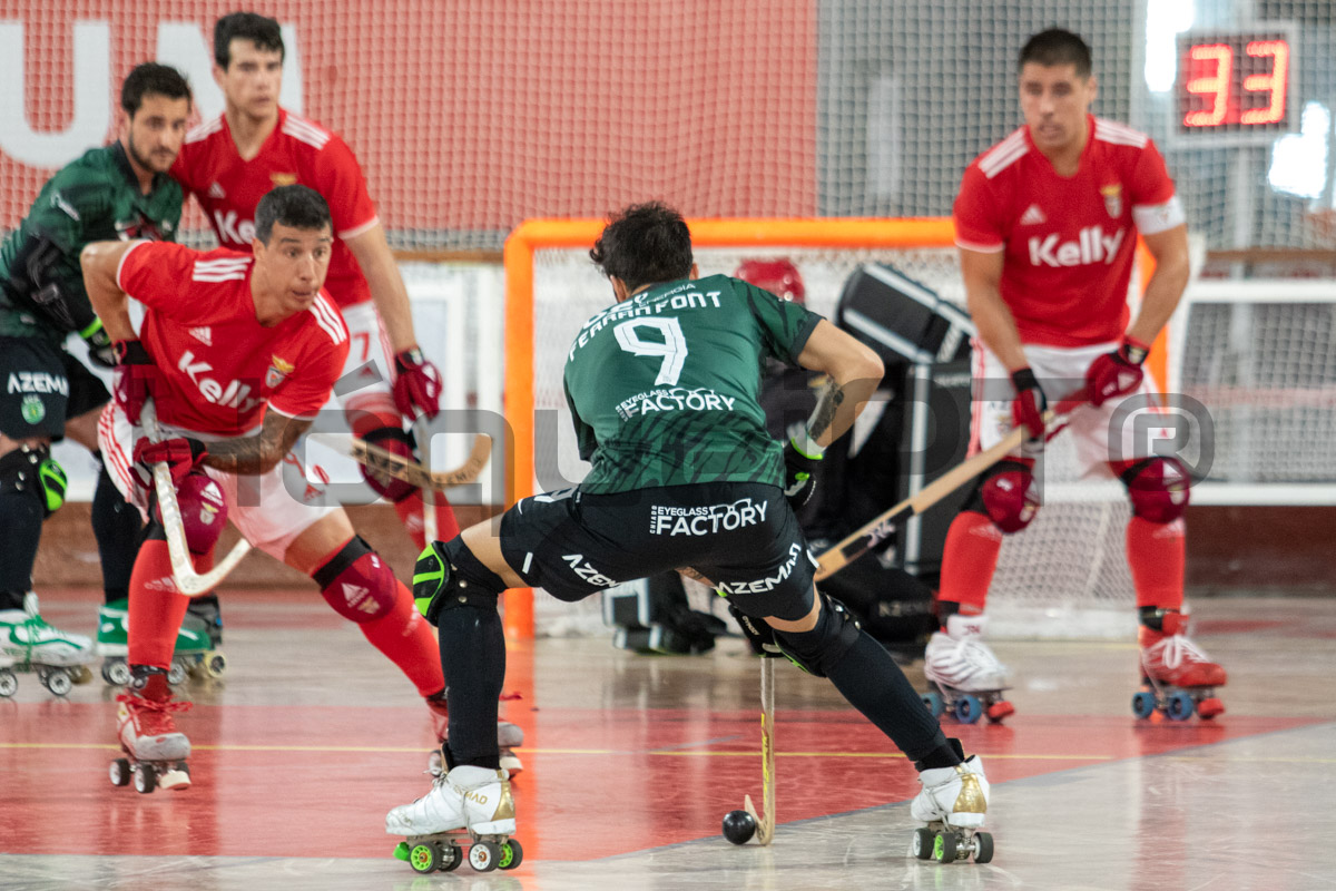 O Sporting ainda reduziu para a margem mínima, mas Benfica tapou bem os caminhos para a sua baliza.