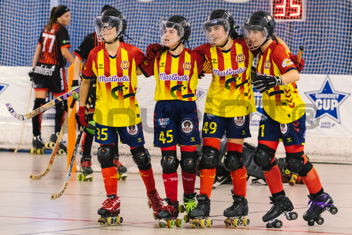 Manlleu triunfou no feminino.