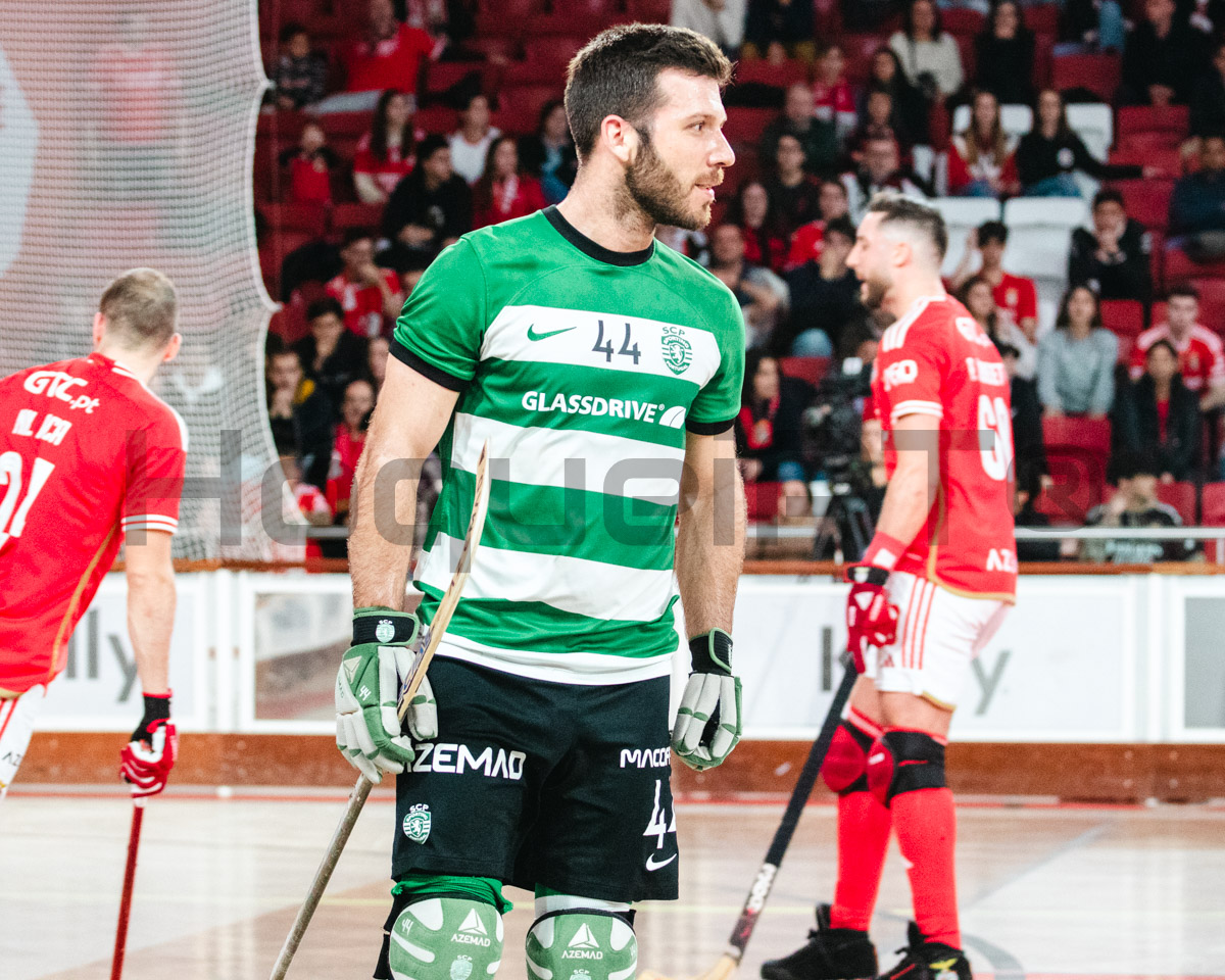 João Souto, eficaz de livre directo, inaugurou o marcador. Mas os leões, melhor ataque do Campeonato Placard, não voltariam a marcar.