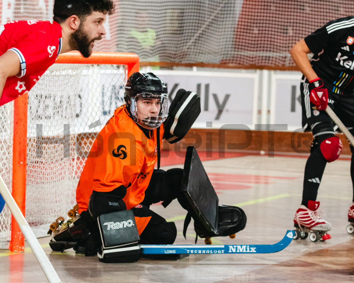 Xano segurou a Oliveirense no jogo perante o ascendente encarnado em grande parte da segunda metade do jogo.