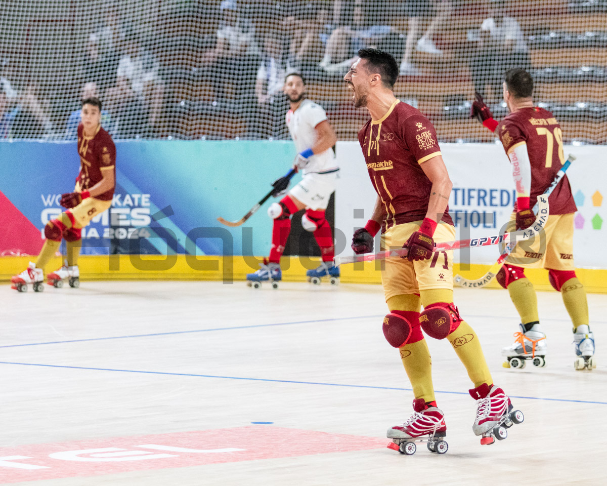 Gonçalo Pinto inaugurou o marcador, ainda não estavam jogados cinco minutos.
