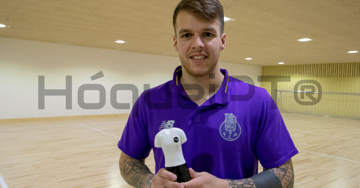 Um troféu diferente na terceira vez no Cinco Ideal