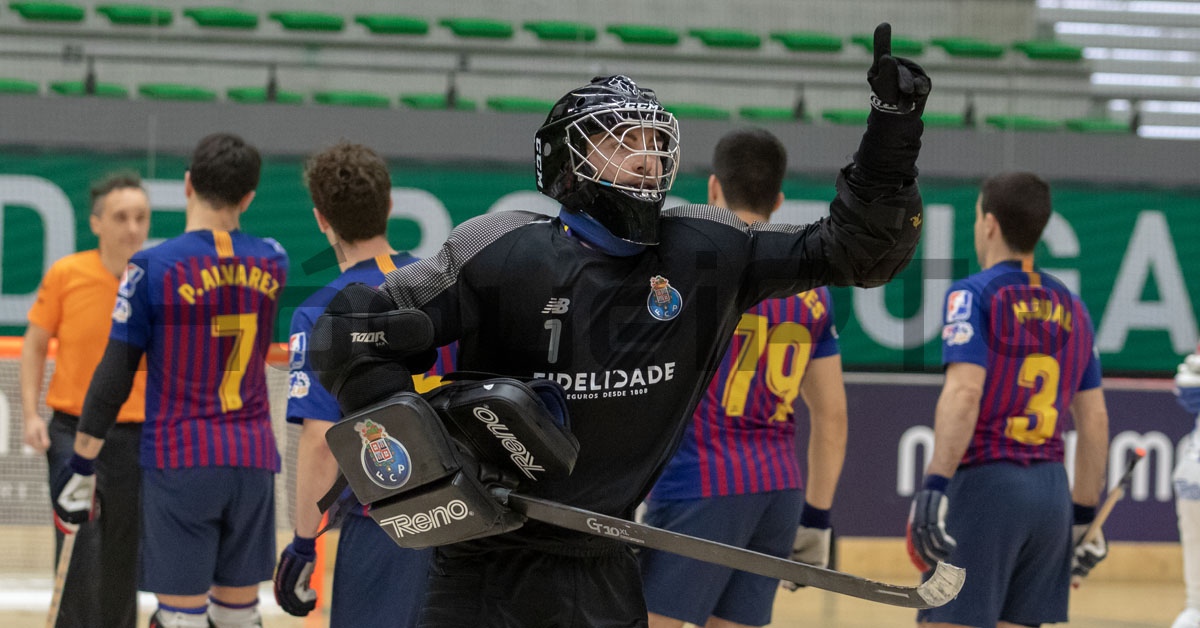 Porto vence nos 'penaltis' e está na final... sem Barcelona