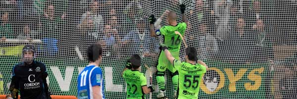 Sporting vence no regresso