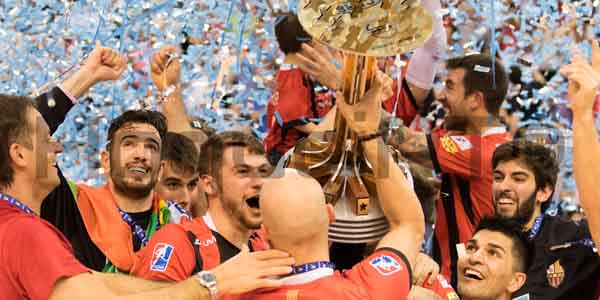 Reus conquista a Europa pela oitava vez