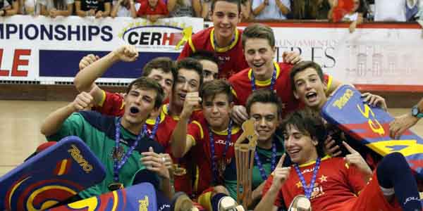 Espanha chama leão para defender título