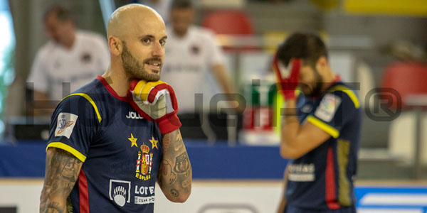 Sporting confirma Marin
