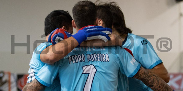 Estreia na final carimbada nos 'penaltis'
