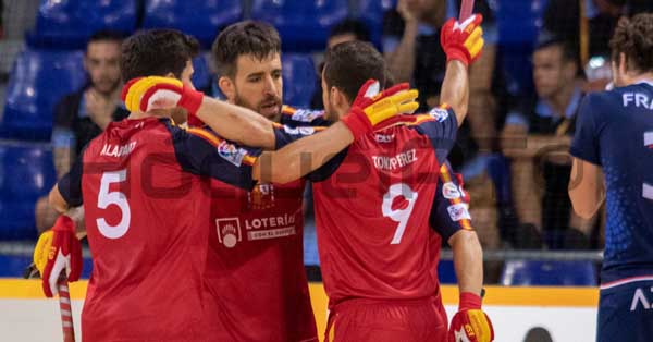 Selecções de Espanha para Ares e Muñoz