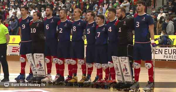 França canta de galo perante Portugal e tem um patim na final