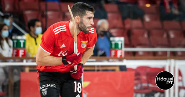 Benfica 'mete a quinta' e sobe a quinto