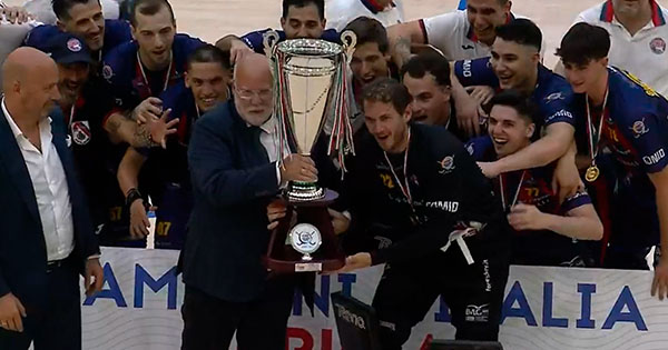 Forte campeão na despedida de Pedro Gil