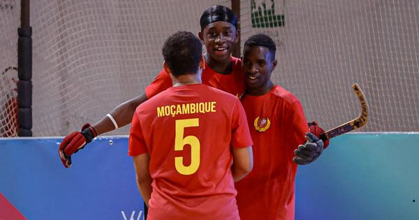 Moçambique contra o tempo, mais distante do Paraguai a cada dia